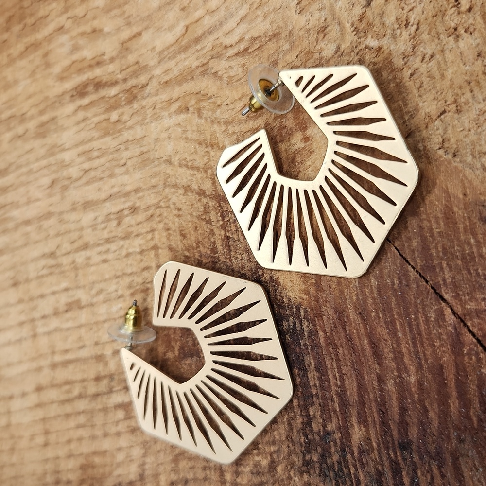 Geometric Hoop Earrings Gold‎ Tone Southwestern - Picture 3 of 4